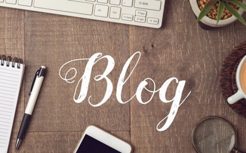 Review và Feedback của khách hàng